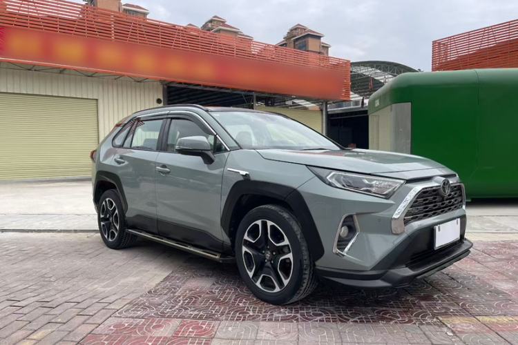 Used Toyota RAV4 2020 2.0L CVT Four-Wheel Drive Prestige Edition Exterior 4