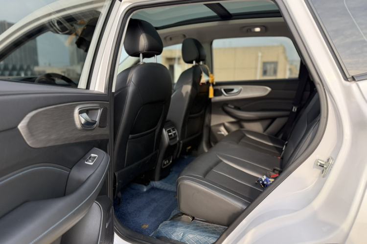 Used Roewe RX5 New Energy 2020 ePLUS National Trend Ronglin Luxury Edition Interior 4