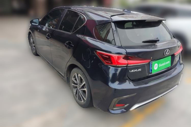 Used Lexus CT 2017 CT200h Comfort Edition Monochrome China VI