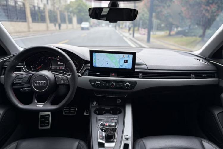 Used Audi A4L 2018 30th Anniversary Edition 40 TFSI Trendy Model Interior 1