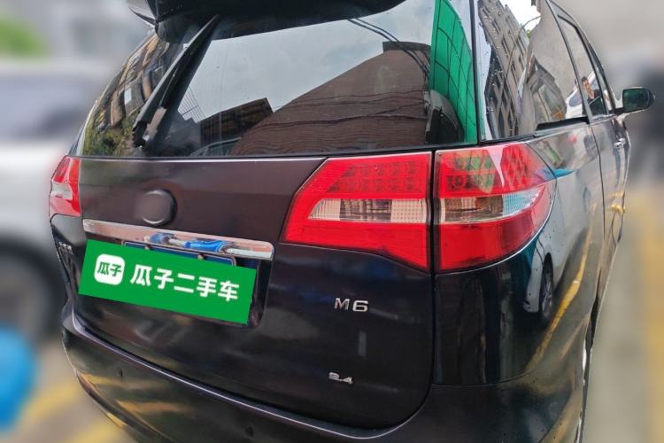 Used BYD M6 2013 2.4L Manual Luxury Model