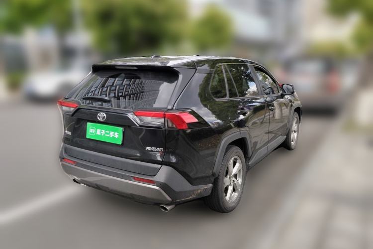 Used Toyota RAV4 2021 2.0L CVT Two-Wheel Drive Fashion PLUS Edition