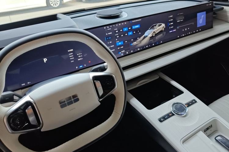 Used Geely Galaxy E8 2024 550 km Range Rear-Drive MAX