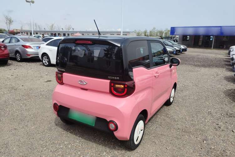 Used Chery New Energy QQ Ice Cream 2022 120km Conical Shape Lithium Iron Phosphate
