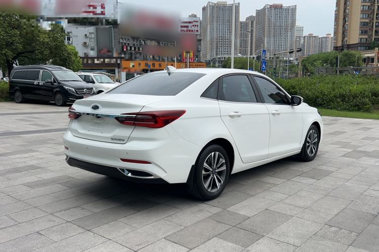 Used Ford Escort 2021 1.5L Automatic Diamond Edition
