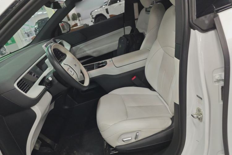 Used XPeng G6 2023 755 Ultra-Long Range Pro Left Front Seat
