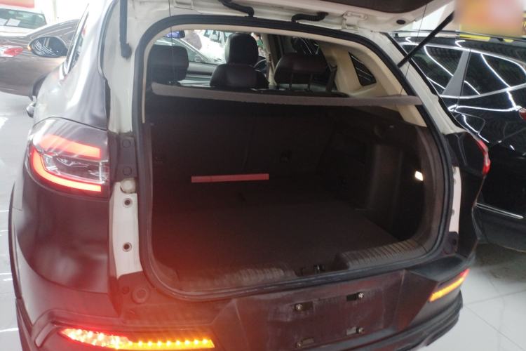 Used Leopaard Mattu 2018 1.6T GDI DCT Prestige Model Trunk