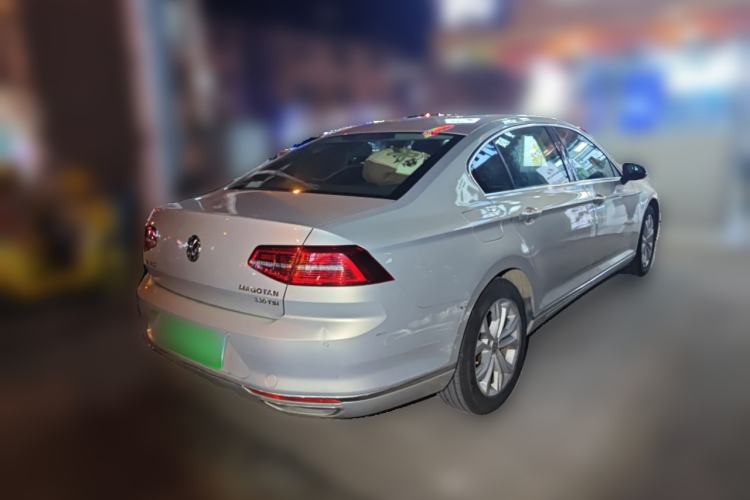 Used Volkswagen Magotan 2017 330TSI DSG Luxury Model