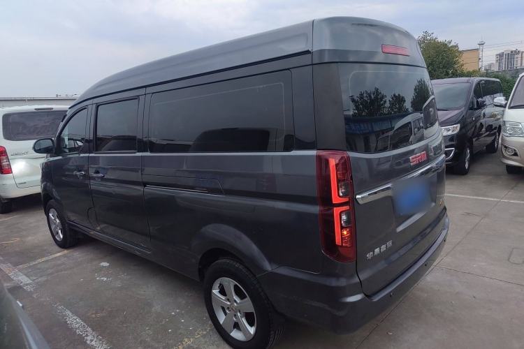 Used Jinbei Gold Hiace 2021 1.5L Passenger Van Travel Lion 6-Seater