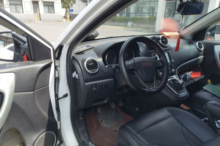 Used Haval H6 2015 Upgraded Model 1.5T Manual Two-Wheel Drive Elite Version