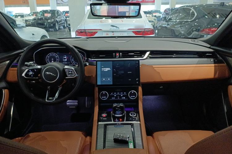 Used Jaguar XFL 2024 2.0T P300 Four-Wheel Drive Flagship Sport Gold Edition
