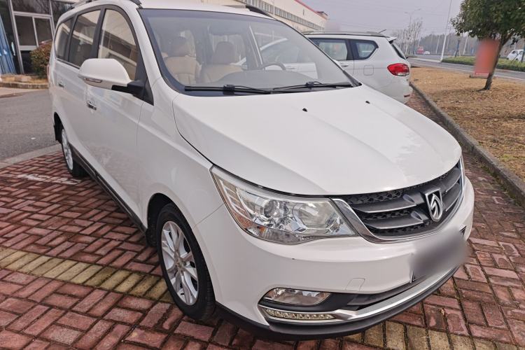 Used Baojun 730 2016 1.5L Manual Comfort Version 7 Seats China V Emission Standard
