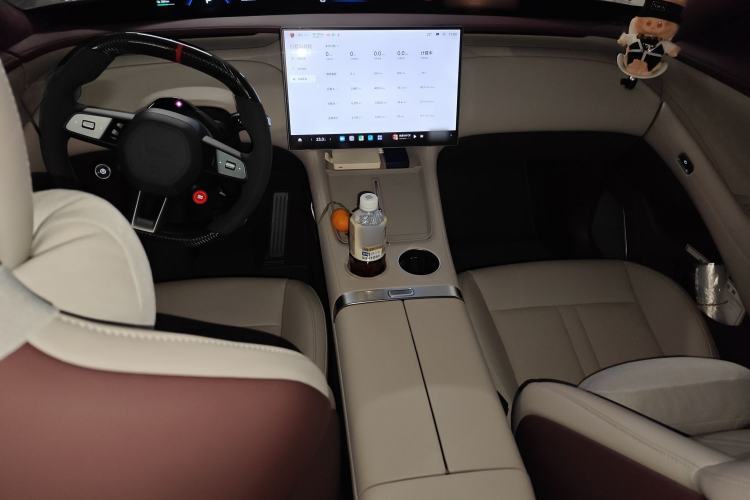 Used Xiaomi Auto YU7 2025 Ultra-Long Range High-Performance All-Wheel-Drive Max Edition
