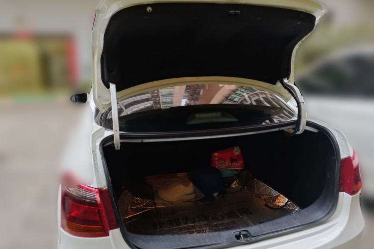 Used Dongfeng Aeolus E70 2023 500 Smart Version Lithium Iron Phosphate 48.6 kWh 110 kW
