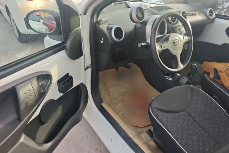 Used BYD F0 2015 1.0L AMT XuanKu Model Driver Seat