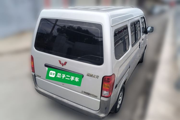 Used Wuling Zhiguang 2015 1.2L Standard Model LSI
