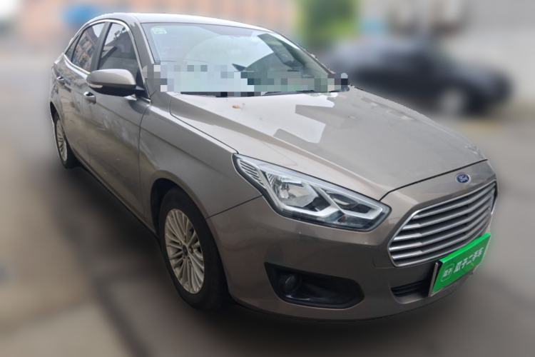 Used Ford Escort 2015 1.5L Manual Comfort Model Front Right 45 Deg