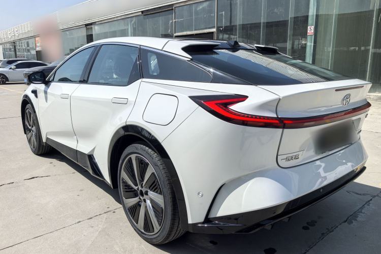 Used Toyota bZ5 2025 Model 550 PRO Smart Driving Edition
