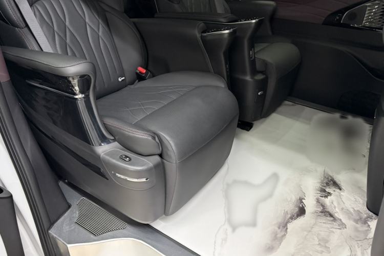 Used GAC Trumpchi M8 2024 Master Series 400T Prestige Edition