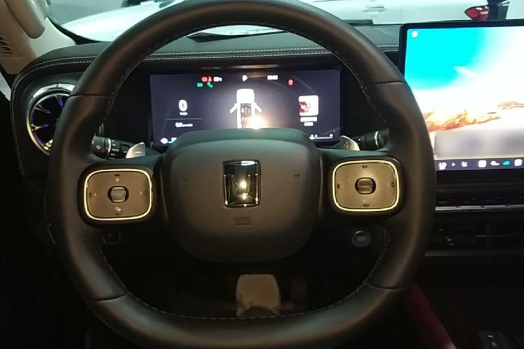 Used Tank 300 2025 2.0T Challenger