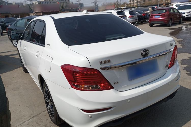 Used BYD Surui 2015 1.5L Manual Comfort Model
