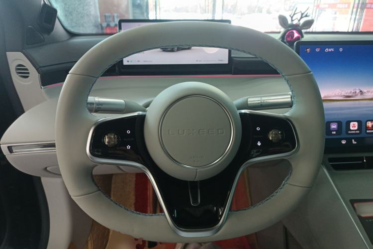 Used Hima Luxeed S7 2024 Pro Model