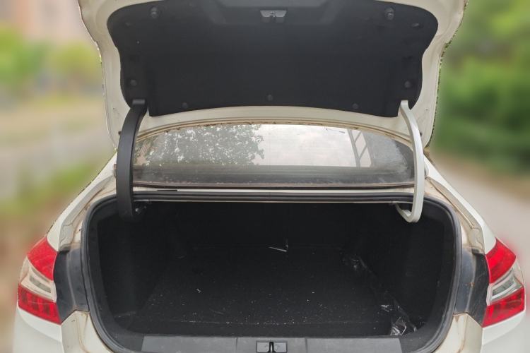 Used Peugeot 408 2014 1.8L Automatic Luxury Edition Trunk