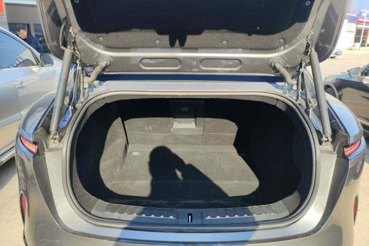 Used Avatr 11 2024 580 Three-Laser Four-Wheel Drive Luxury Edition Trunk