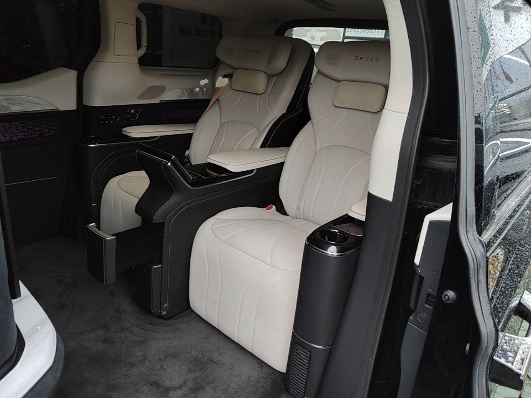 Zeekr 009 2024 GAC Trumpchi — снимка 20