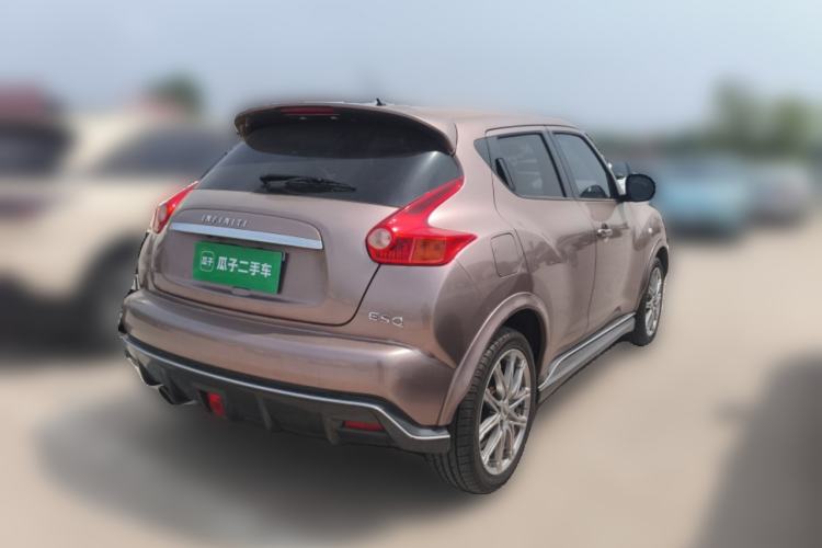 Used Infiniti ESQ 2014 1.6L Spontaneous Edition Rear Right 45 Deg