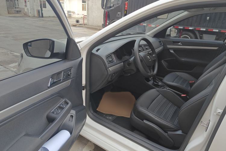 Used Volkswagen Lavida 2017 1.6L Automatic Fashion Edition
