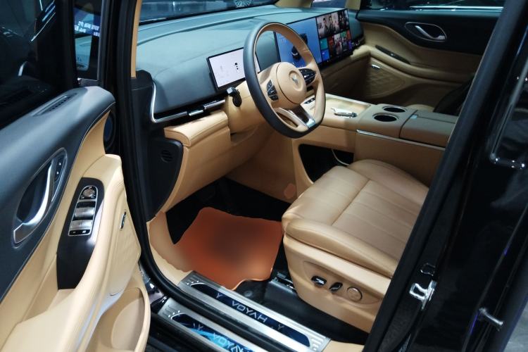 Used VOYAH Dream 2025 PHEV Four-Wheel Drive Excellence Kunpeng Edition