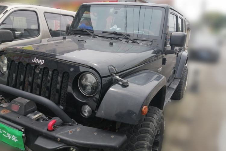 Used Jeep Wrangler 2014 3.0L Sahara Four-Door Edition
