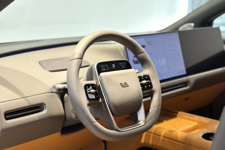 Used Li Auto Li Auto i8 2025 Model Standard Version