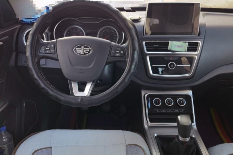 Used Bestune X40 2019 1.6L Manual Luxury Edition China VI