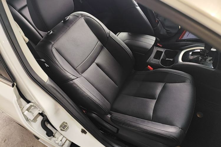 Used Nissan X-Trail 2017 2.0L CVT Comfort Edition 2WD Right Front Seat