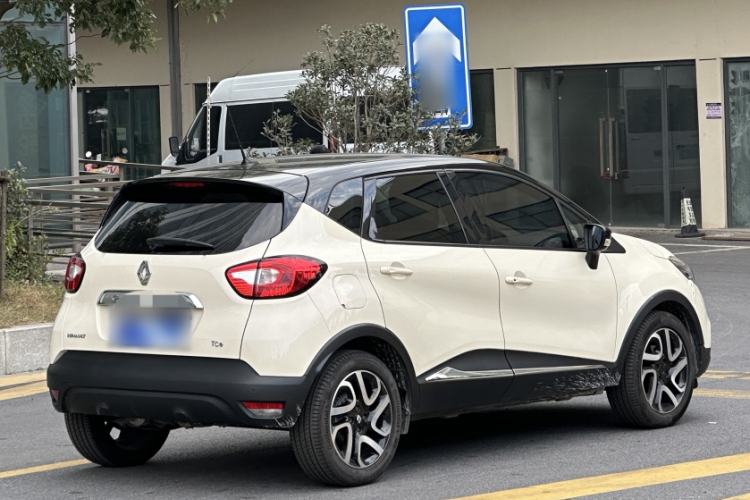 Used Renault Captur 2015 1.2T Automatic Luxury First Edition
