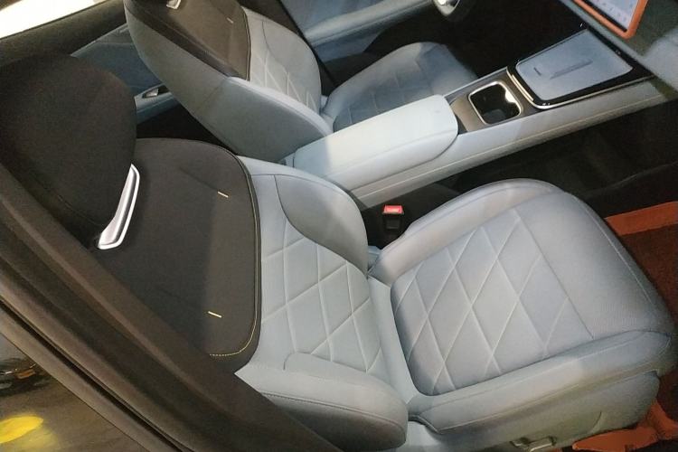 Used Deepal S05 2024 200 Ultra Range-Extended Long-Range Version
