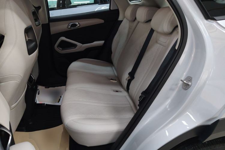 Used BYD Yuan UP 2025 Intelligent Driving Version 401 km Leading Edition