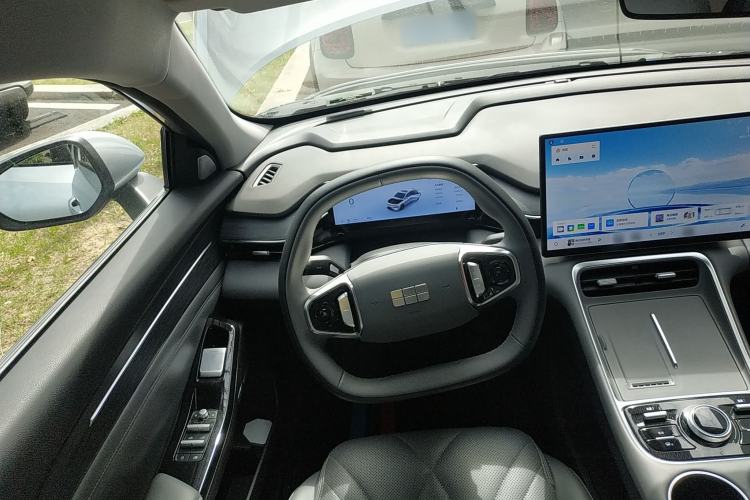Used Geely Galaxy L6 2025 EM-i 140km Starship Edition
