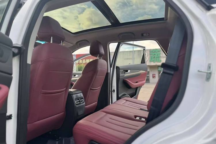 Used JETOUR X70 2024 1.5T DCT Enjoyment Edition 5 Seats
