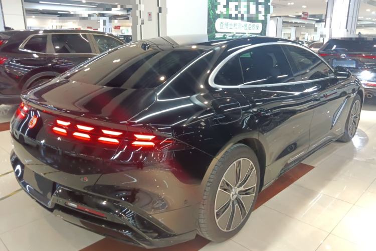 Used Denza Z9 2024 1100 km All-Wheel-Drive Ultra Version