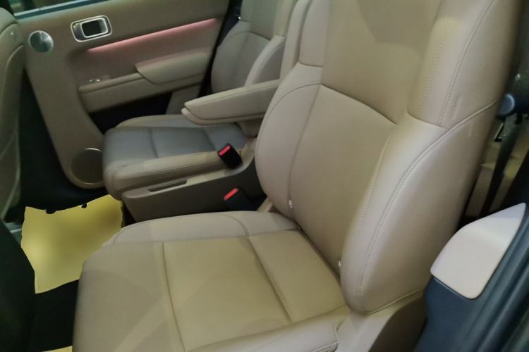 Used Li Auto L8 2025 Ultra Smart Refreshed Edition