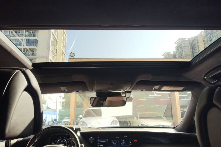 Used Lexus LS 2020 500h Luxury Edition China VI Standard
