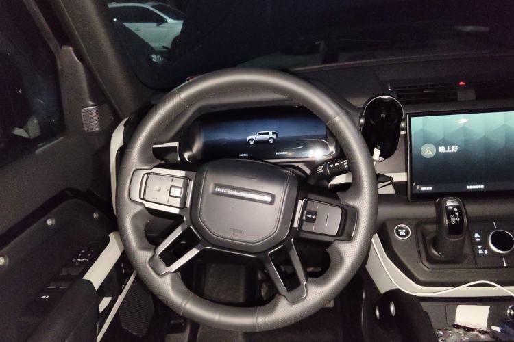 Used Land Rover Defender 2023 Facelift 110 3.0T P400 X-DYNAMIC HSE Steering Wheel