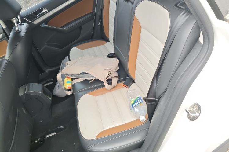 Used Volkswagen Cross Lavida 2017 230TSI DSG Luxury Edition
