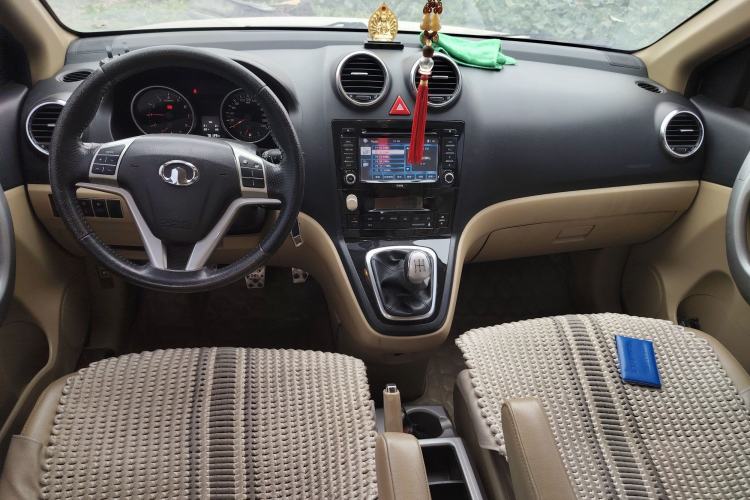 Used Haval H6 2011 2.0L Manual Two-Wheel Drive Elite Version