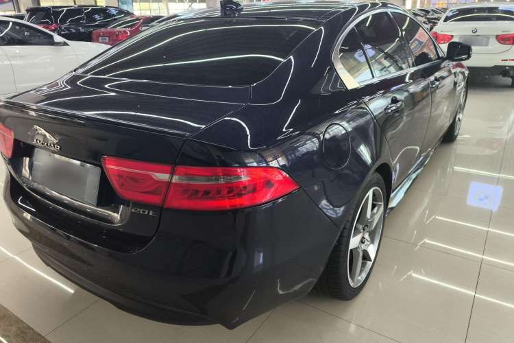 Used Jaguar XE 2017 2.0T 200 PS R-Sport