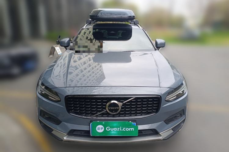 Used Volvo V90 2023 Cross Country B5 AWD Prestige Edition