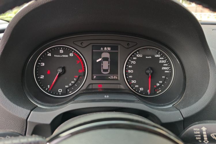 Used Audi A3 2014 Limousine 35 TFSI Automatic Comfort Model Instrument Cluster